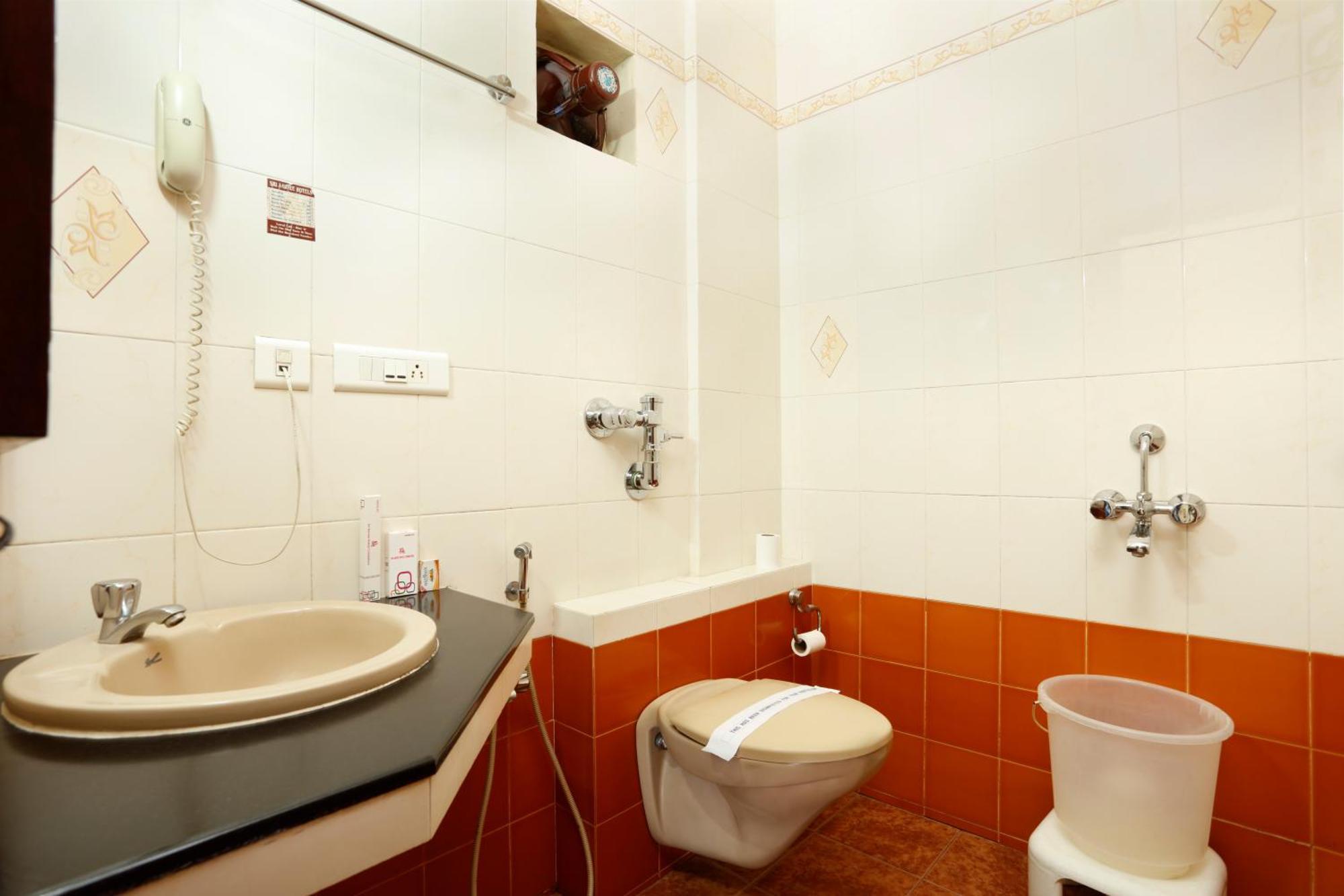 Sri Aarvee Hotels Coimbatore Luaran gambar