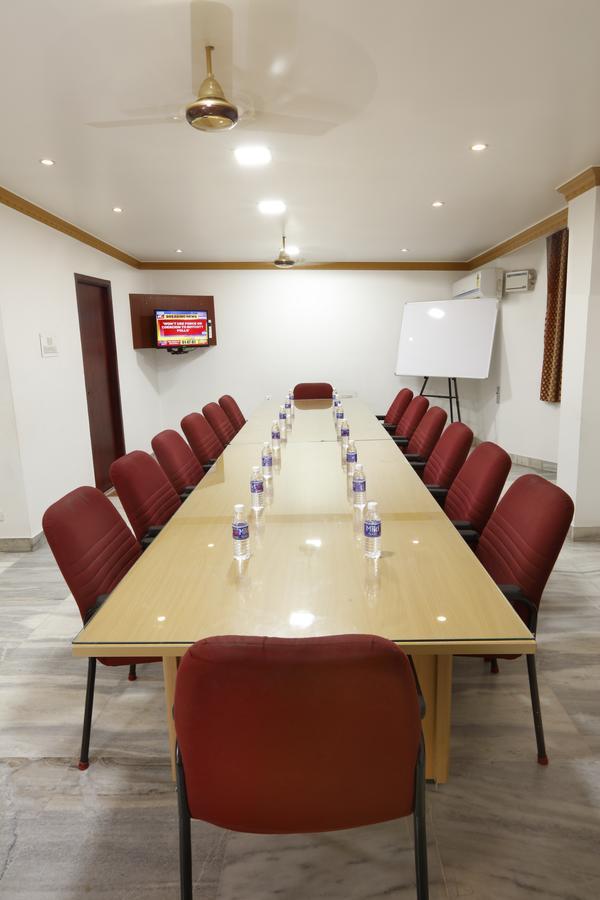 Sri Aarvee Hotels Coimbatore Luaran gambar